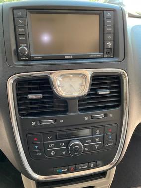 2015 Chrysler Town & Country Touring-L