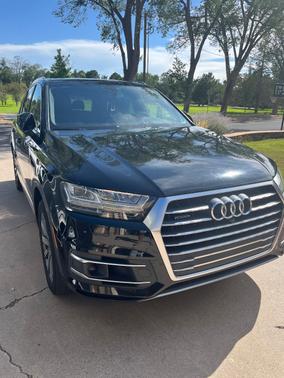2019 Audi Q7 55 Premium Plus