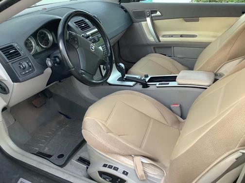 2011 Volvo C70 T5