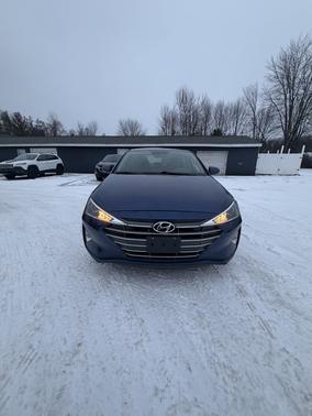 2020 Hyundai ELANTRA SEL