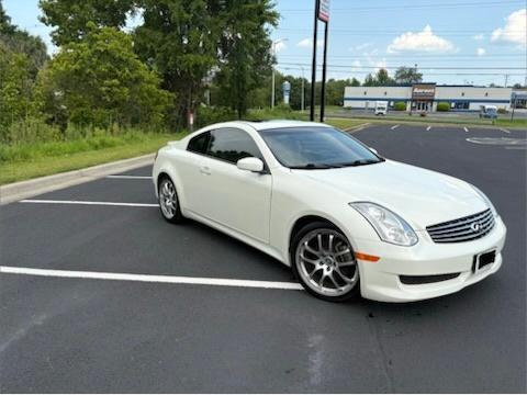 White 2006 INFINITI G35 Base
