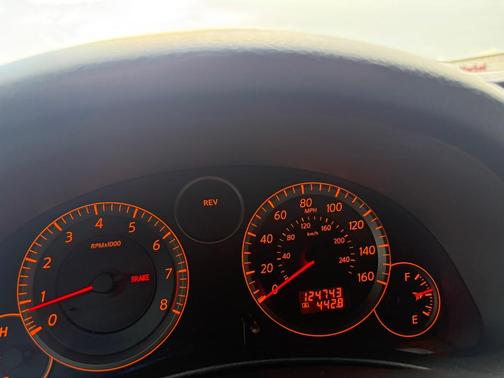 White 2006 INFINITI G35 Base