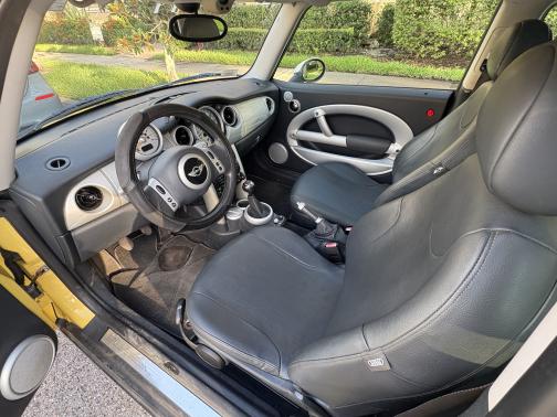 2003 MINI Cooper Base