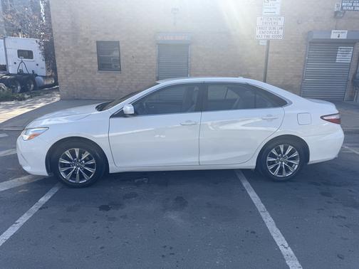 2015 Toyota Camry XLE