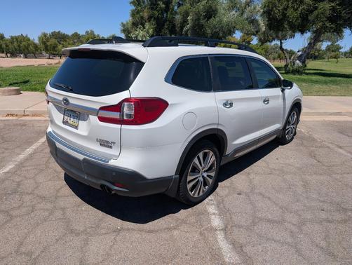White 2022 Subaru Ascent Touring 7-Passenger