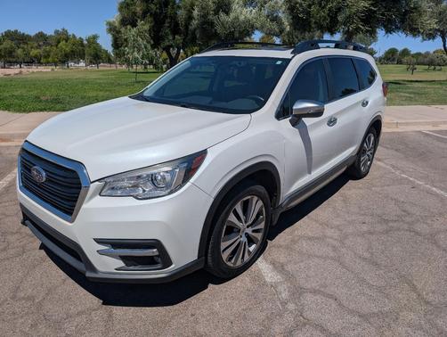 White 2022 Subaru Ascent Touring 7-Passenger
