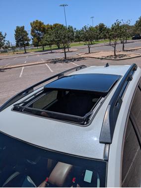 White 2022 Subaru Ascent Touring 7-Passenger