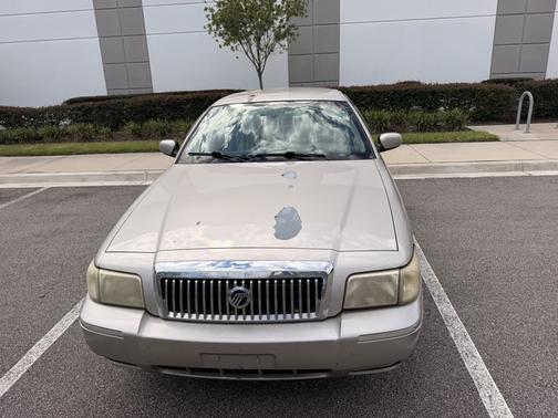 Gray 2008 Mercury Grand Marquis GS