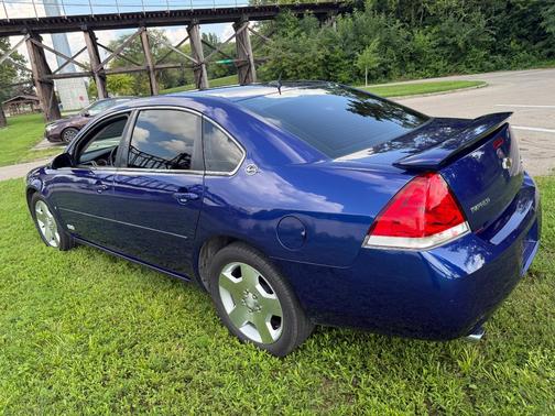 Blue 2006 Chevrolet Impala SS