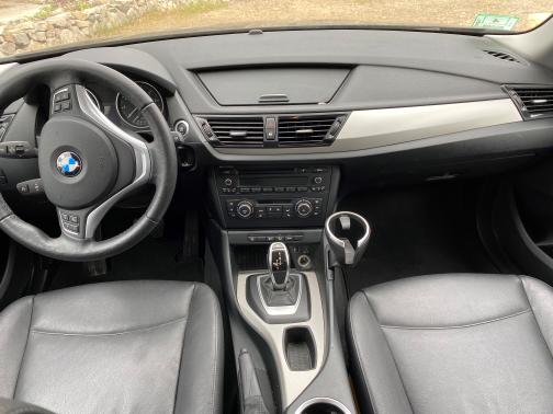 Photo 5 of 9 of 2015 BMW X1 xDrive 28i
