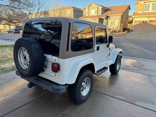 1999 Jeep Wrangler Sahara