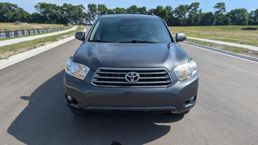 2010 Toyota Highlander SE
