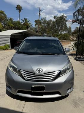 Silver 2015 Toyota Sienna Limited