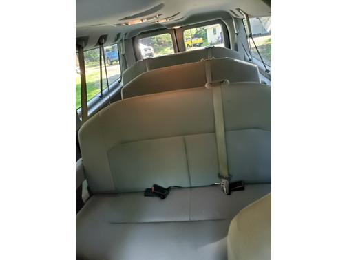 2014 Ford E350 Super Duty XLT