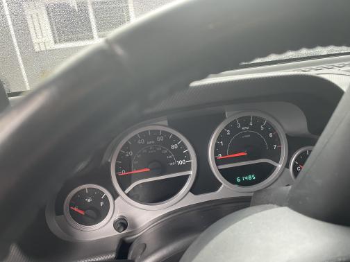 Photo 1 of 10 of 2007 Jeep Wrangler Sahara
