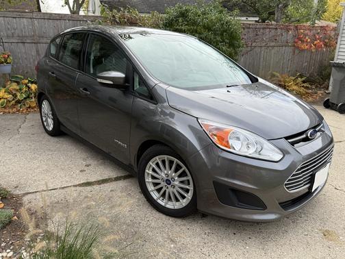 Gray 2013 Ford C-Max Hybrid SE