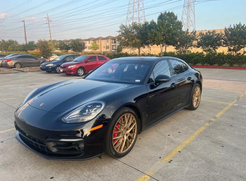 2023 Porsche Panamera E-Hybrid 4S
