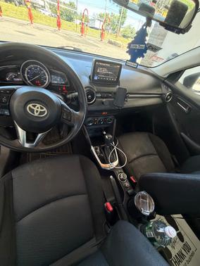 White 2018 Toyota Yaris iA Base
