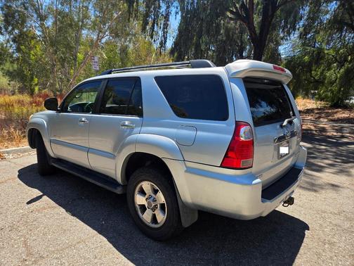 Silver 2007 Toyota 4Runner SR5
