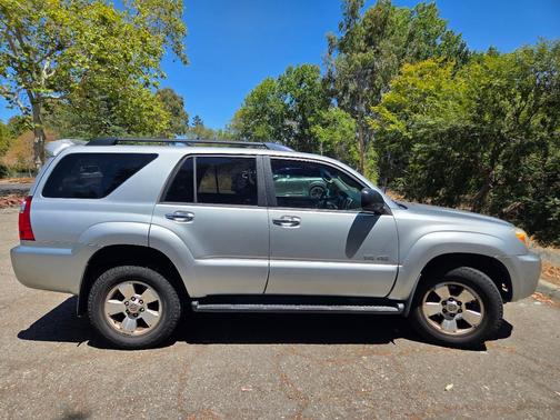 Silver 2007 Toyota 4Runner SR5