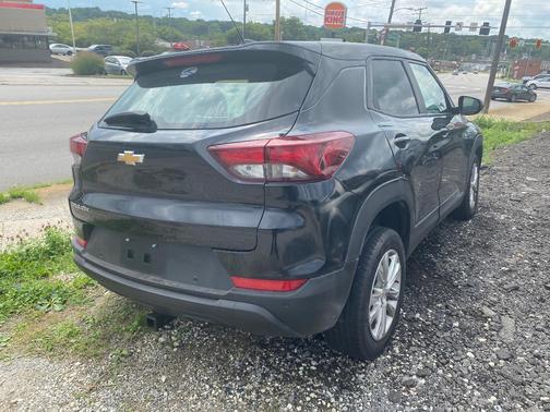 Black 2021 Chevrolet Trailblazer LS
