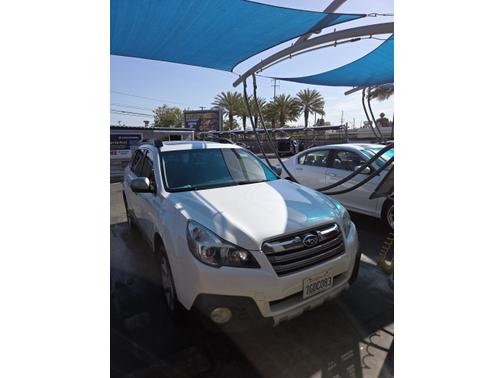 White 2014 Subaru Outback 3.6R Limited