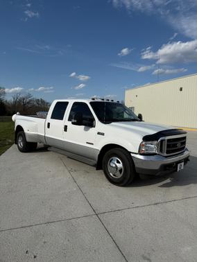 2004 Ford F-350 XLT Crew Cab Super Duty