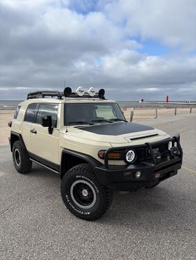 2010 Toyota FJ Cruiser Base