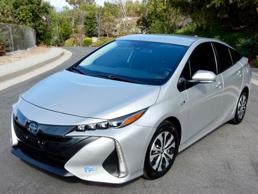 2021 Toyota Prius Prime XLE