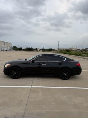 Black 2013 INFINITI M37 Base