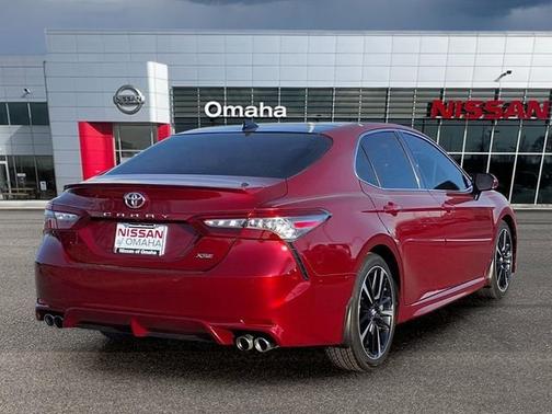 Red 2018 Toyota Camry XSE