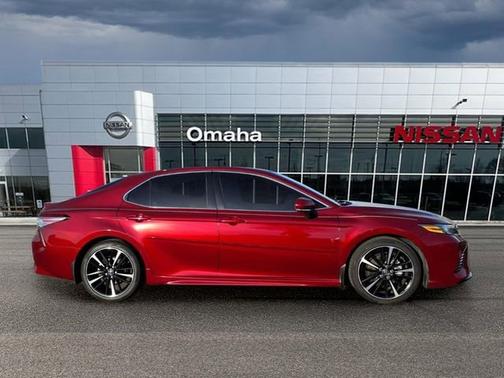 Red 2018 Toyota Camry XSE