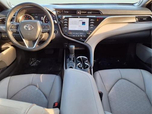 Red 2018 Toyota Camry XSE