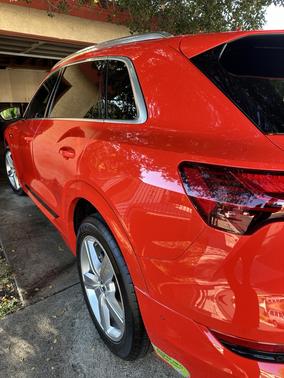 2019 Audi e-tron Premium Plus