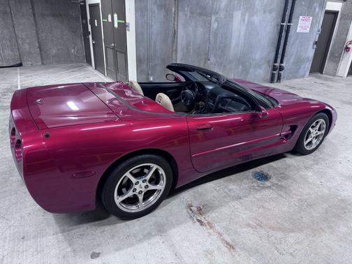 2001 Chevrolet Corvette Base