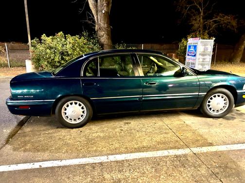 1999 Buick Park Avenue Base