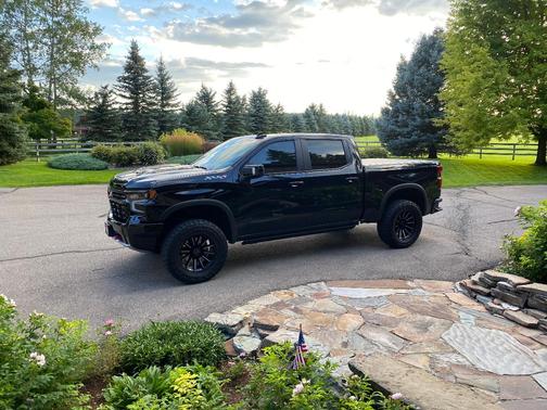 Black 2024 Chevrolet Silverado 1500 ZR2