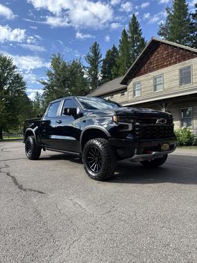 Black 2024 Chevrolet Silverado 1500 ZR2