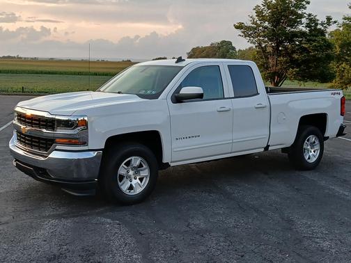 White 2019 Chevrolet Silverado 1500 LD 1LT