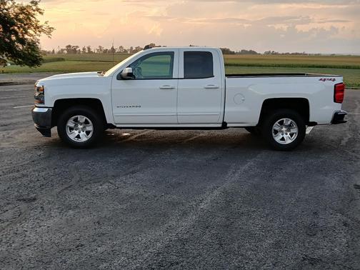 White 2019 Chevrolet Silverado 1500 LD 1LT