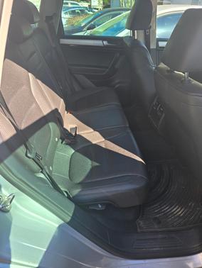 2014 Volkswagen Touareg 3.6L R-Line