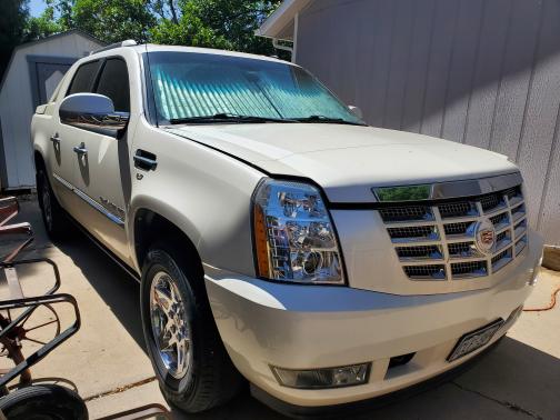 2012 Cadillac Escalade EXT Premium