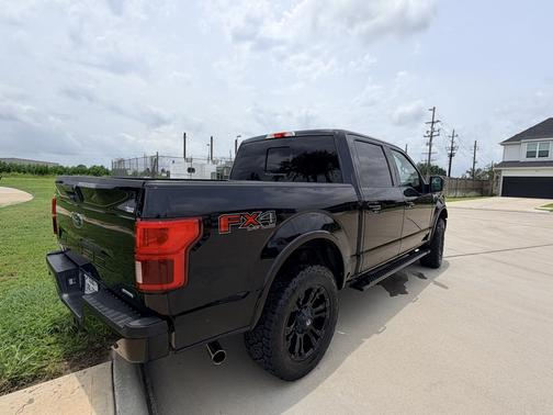 Black 2018 Ford F-150 XLT