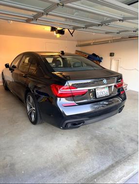 Black 2019 BMW 740 i