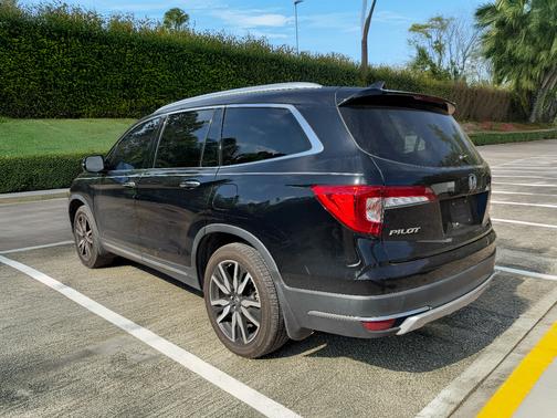 Black 2021 Honda Pilot Touring 7-Passenger