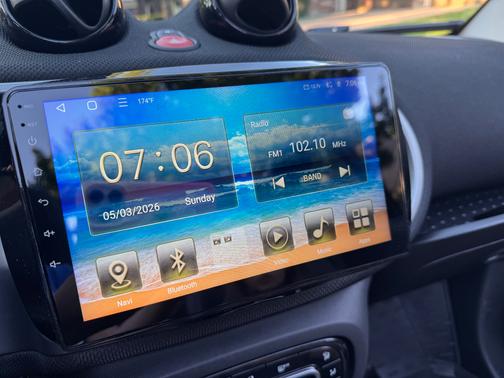 White 2018 smart ForTwo Electric Drive Prime