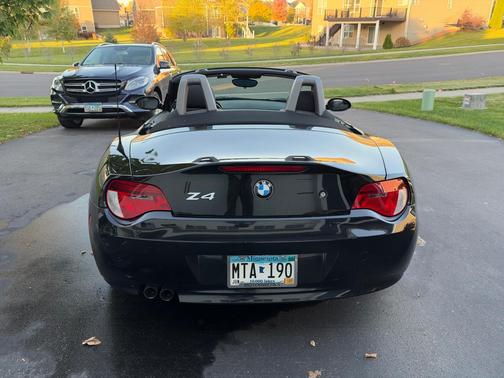 Black 2006 BMW Z4 3.0i Roadster