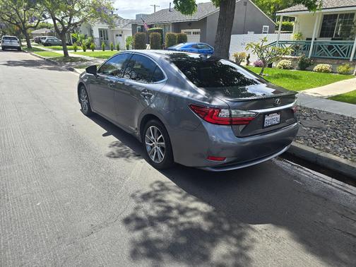 Gray 2016 Lexus ES 300h Base