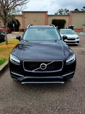 2019 Volvo XC90 T6 Momentum