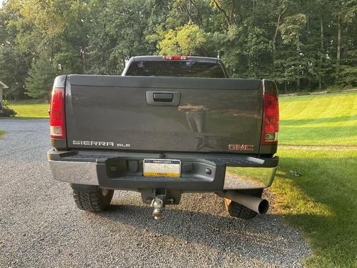 Gray 2011 GMC Sierra 2500 SLE